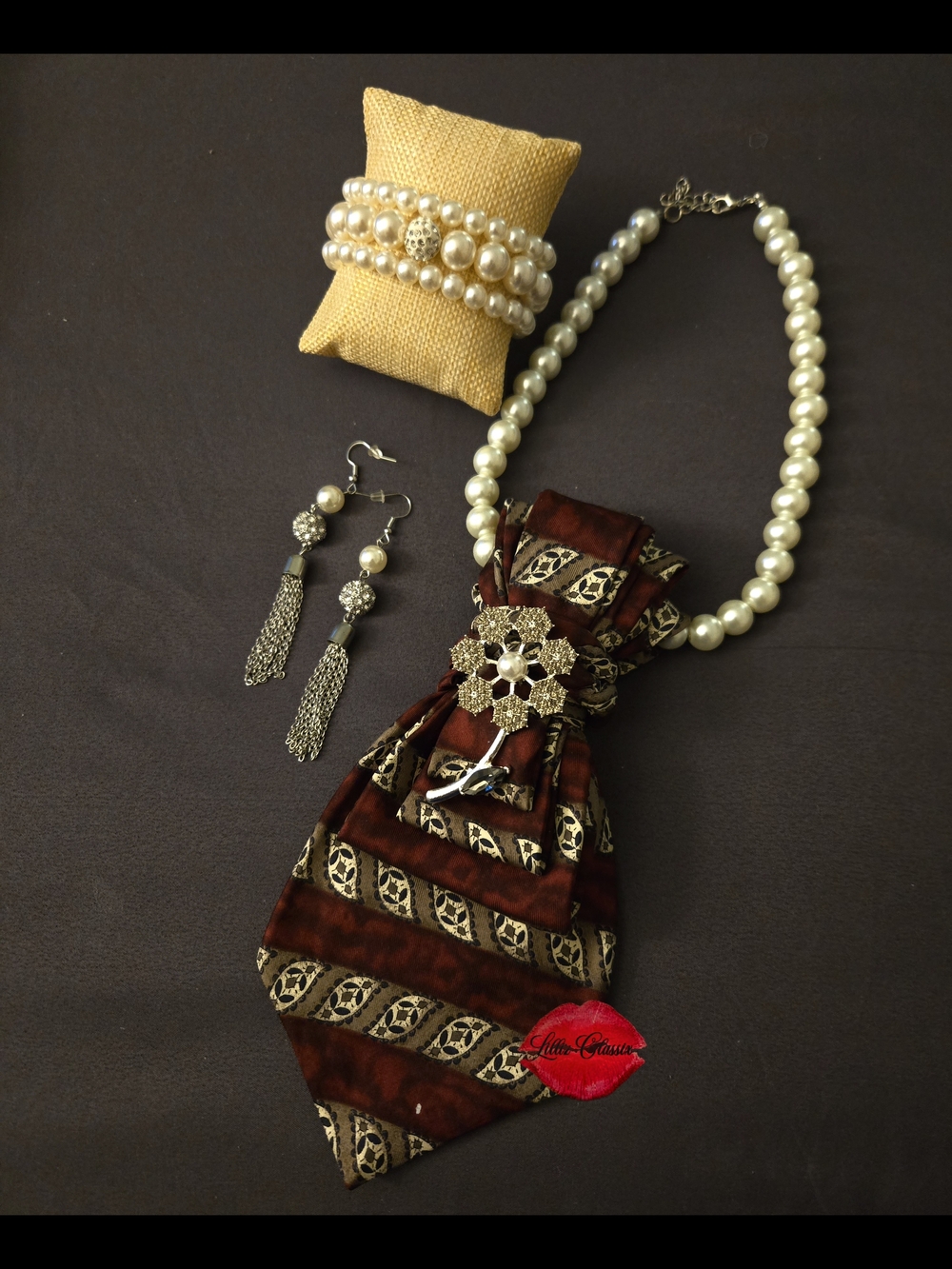 Pearl Necklace with Ivory Beads and Decorative Tie Accent